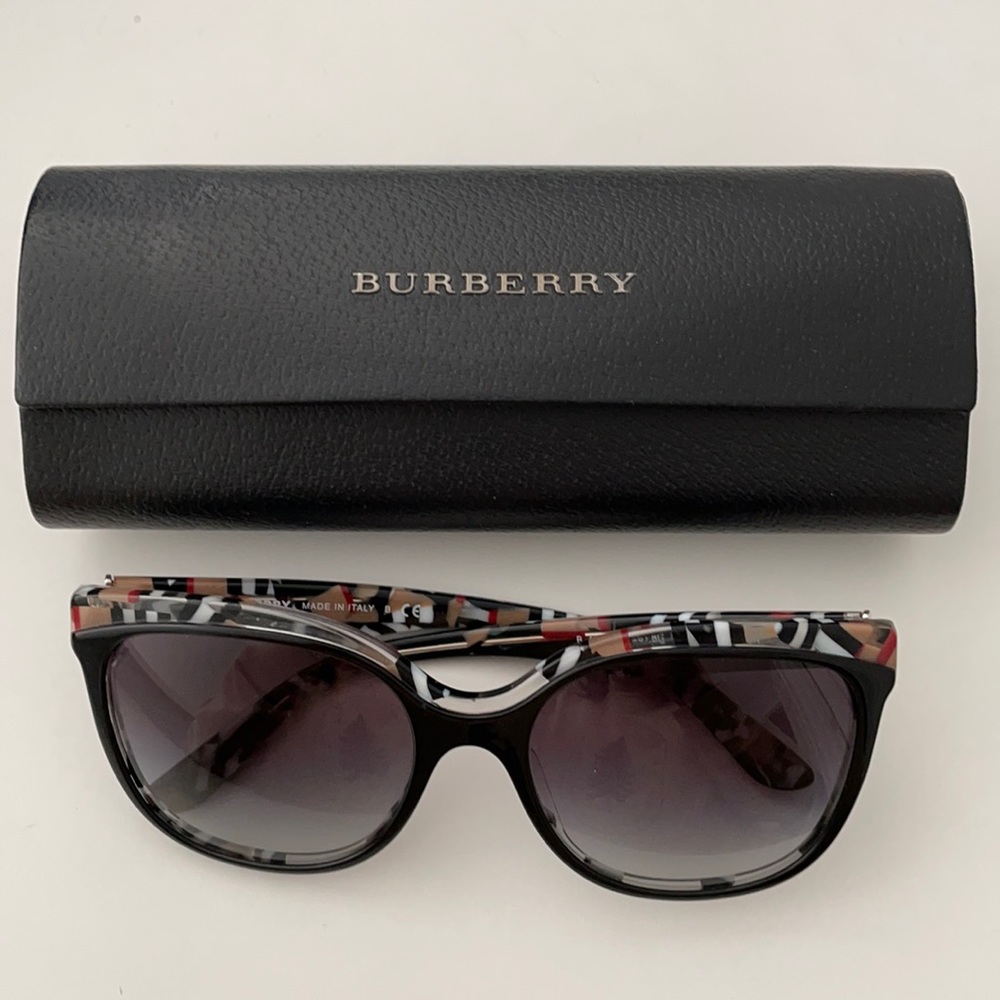 Burberry Sunglasses with the case great condition